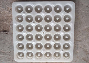 Weiße konkrete Plastikdistanzscheibe formt 25 * 25 * 6cm für Bau-Abnutzungs-Widerstand