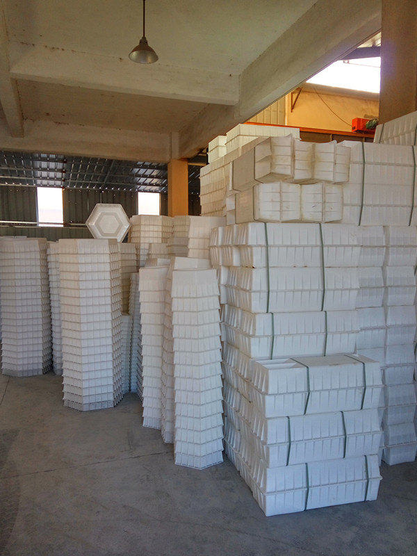 Zement-Stützmauer-Block-Form-Steigungs-Schutz-Ziegelstein-Formen - Winkel-Block